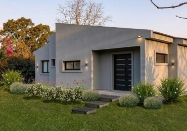 OPORTUNIDAD EN PUNTO CLARO - BARRIO PRIVAD