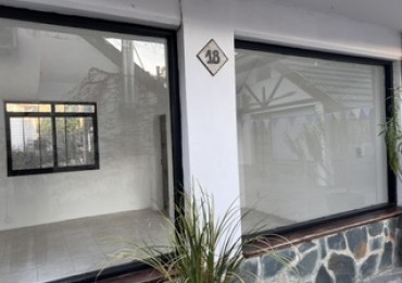 Se alquila local en zona centro de Villa Gral. Belgrano, Cordoba